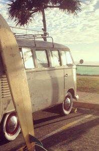 VW van with surfboard (1)